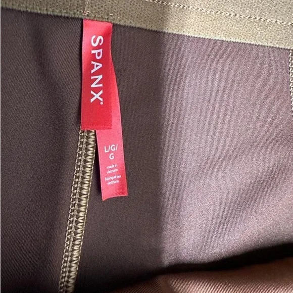 SPANX Faux Suede Flare Pants in Rich Caramel, size L, NWT - Picture 7 of 12